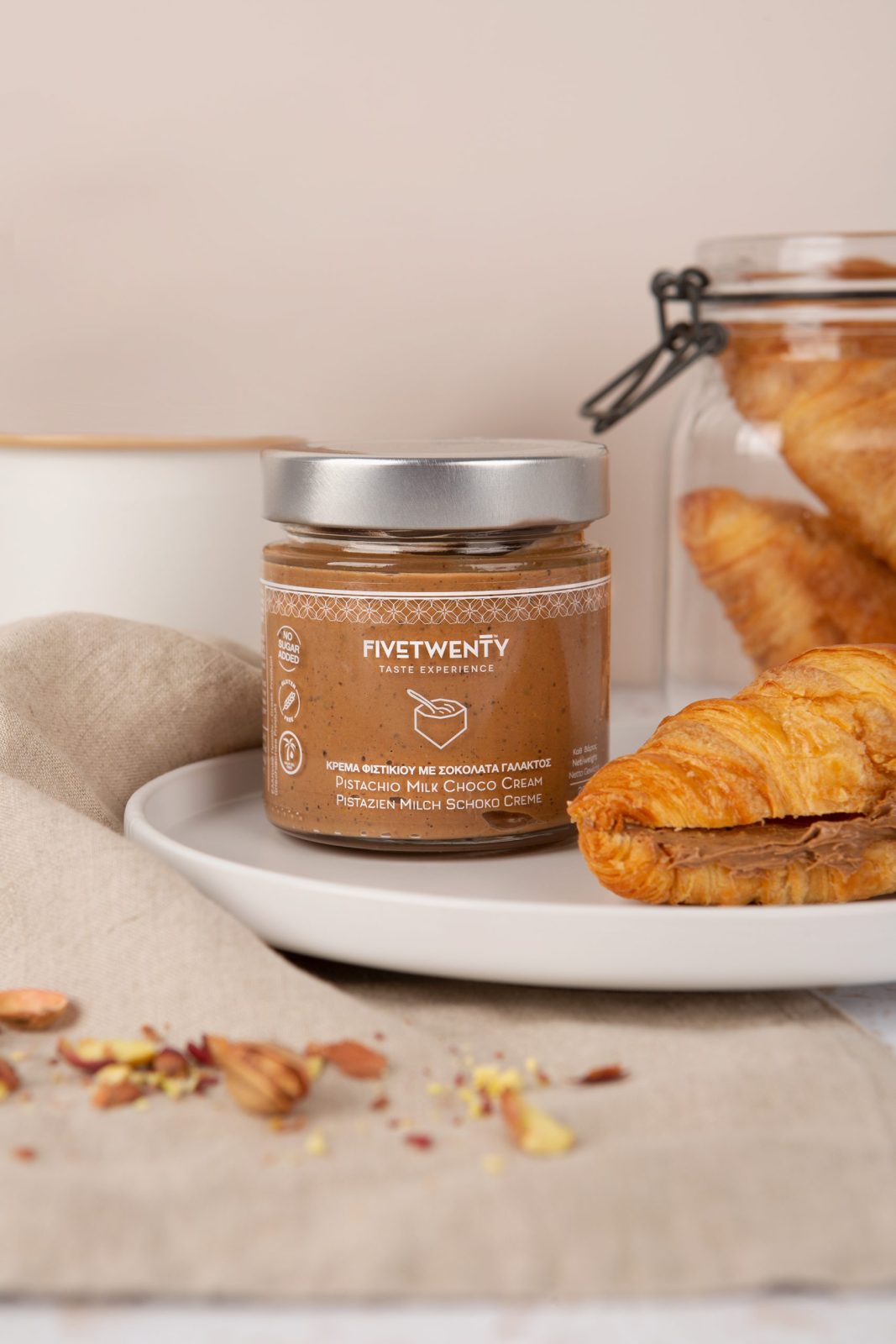 five-twenty_7360-3-scaled Pistachio Praline Spread with Chocolate,No Sugar Added 200gr - Image 1